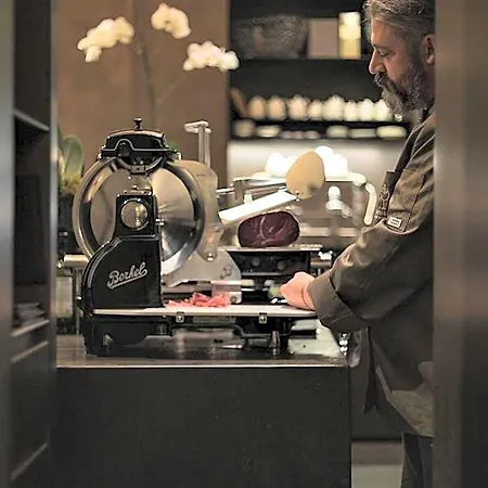 Hotel Dei Barbieri 4*